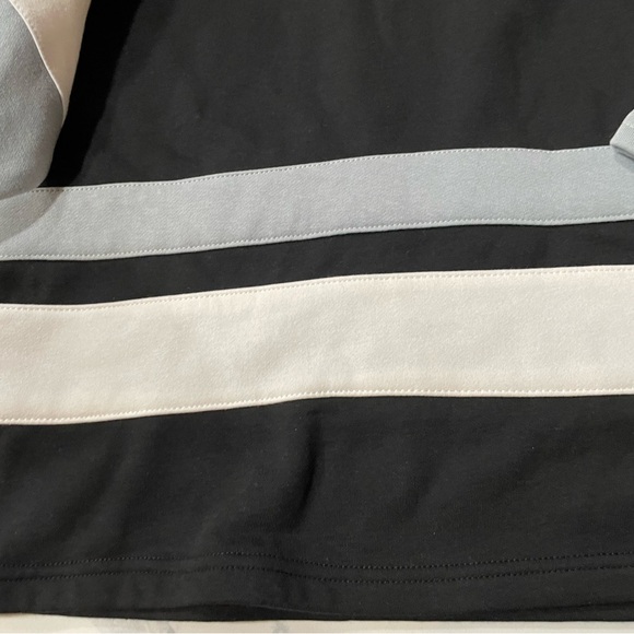 Las Vegas Raiders Starter Men’s Hockey Style Hoodie Retails For $125 - Picture 8 of 15